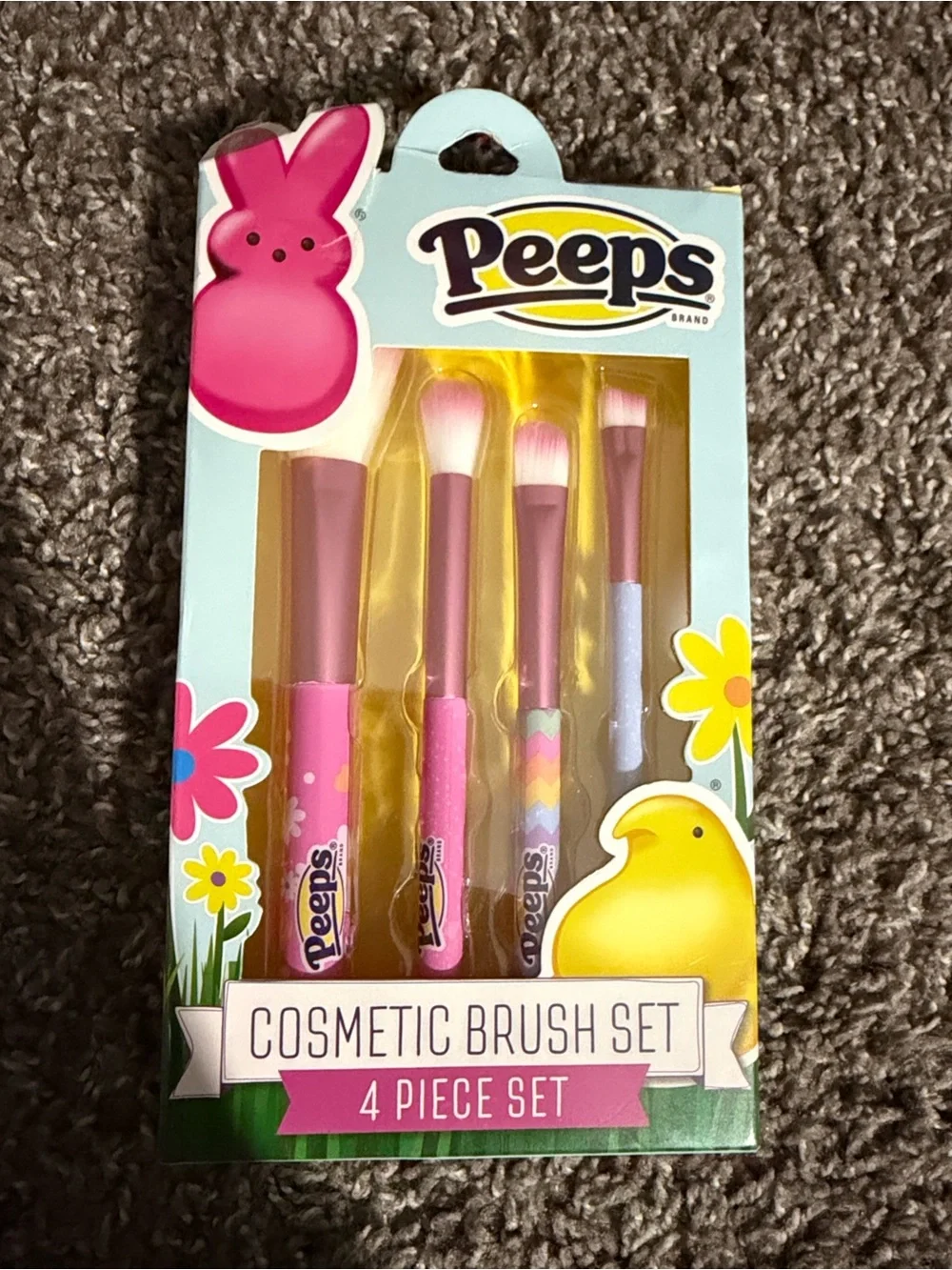 Peeps piece cosmetic